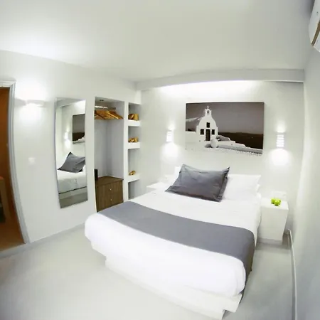 Apartment Happy Fish Rooms- Beachfront *