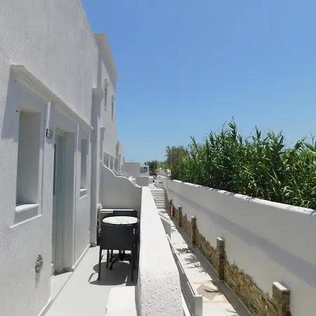 Happy Fish Rooms- Beachfront